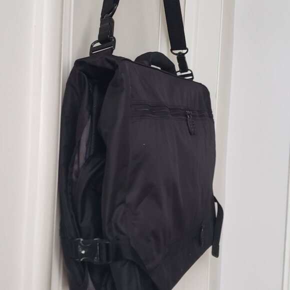 TUMI Garment Bag Tri-Fold Carry-On - Picture 3 of 8